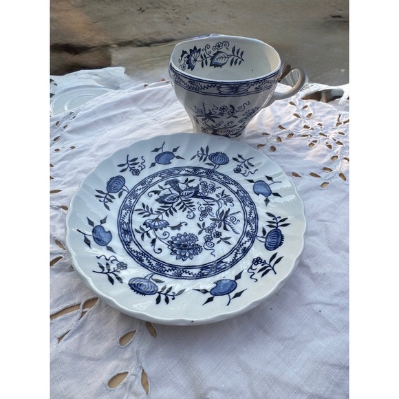 Wood and Sons Old Vienna Blue White Ironstone Tea Cup Saucer Set England Vintage - Picture 5 of 7